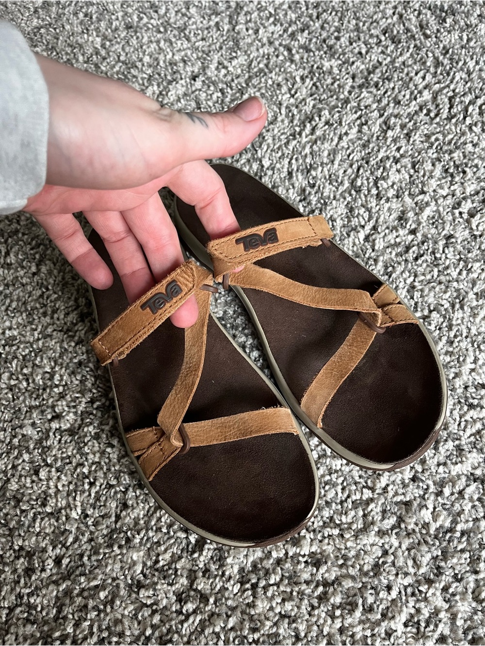 Teva Elzada Leather Strappy Sandal - Picture 2 of 9